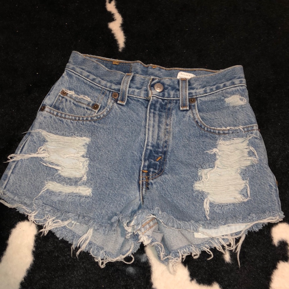 Vintage Levi High waisted shorts